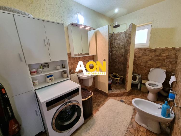 Casa 4 camere, S+P+M, 790mp teren, zona Micesti