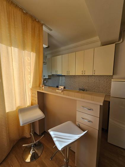 400euro, 2 camere open space, Zona Palas langa Lazar Residence