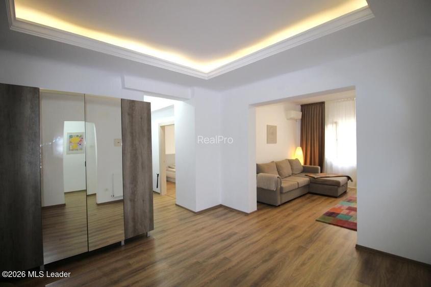 Piata Romana, 4 camere 138 MP total, Etaj 2/9, renovat - utilat, liber - 13