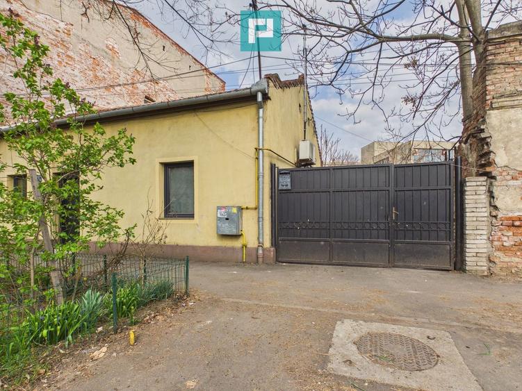 Apartament la curte comună pe strada Mărășești