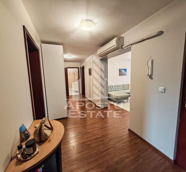 Casa individuala de vanzare cu 11 camere, an 2000, Lipovei, Timisoara