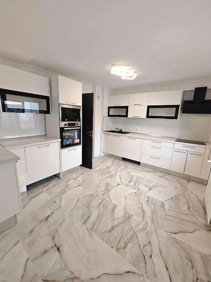 Decebal - Apartament 4 camere / Complet renovat/ Decomandat