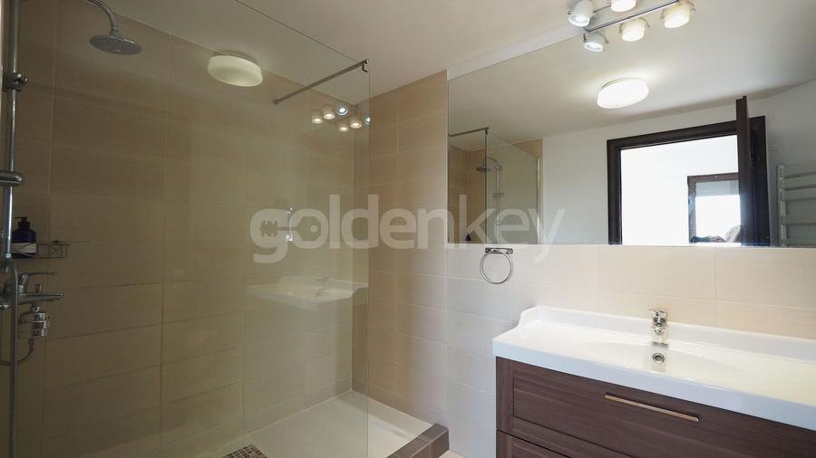 Apartament cu 4 camere si vedere spre parc | 78mp terasa