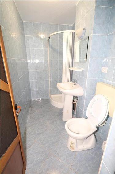 Birouri / Spatiu de inchiriat, zona Alexandru Vlahuta.