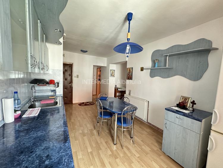OKAZIE! Apartament 3 camere Decomandat 2 Bai si Balcon Mare CETATE Stadion - 4