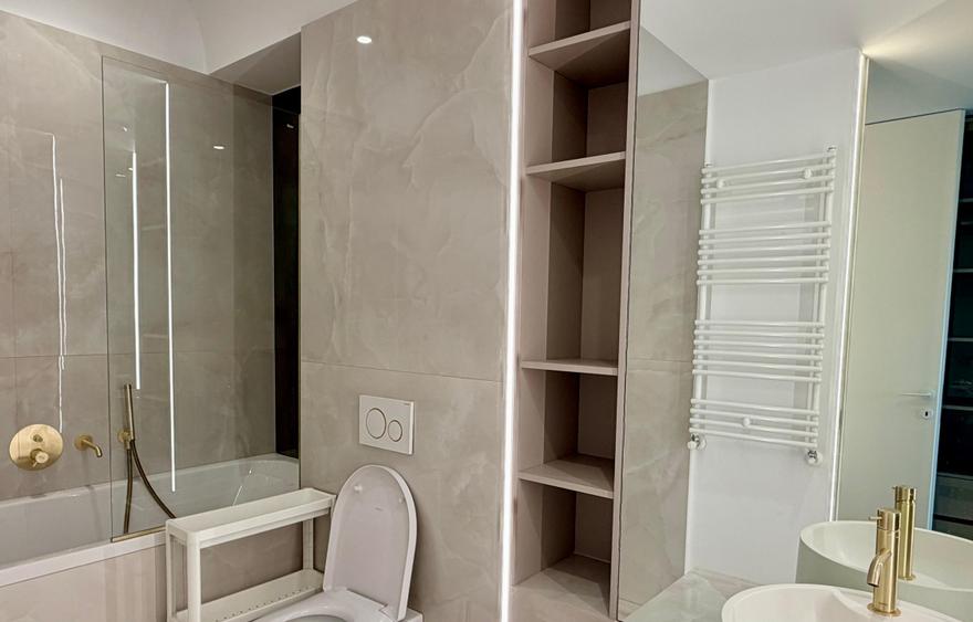 Apartament 3 camere cu vedere panoramică – Cortina Nord | Etaj 10/10 | 2 parcări