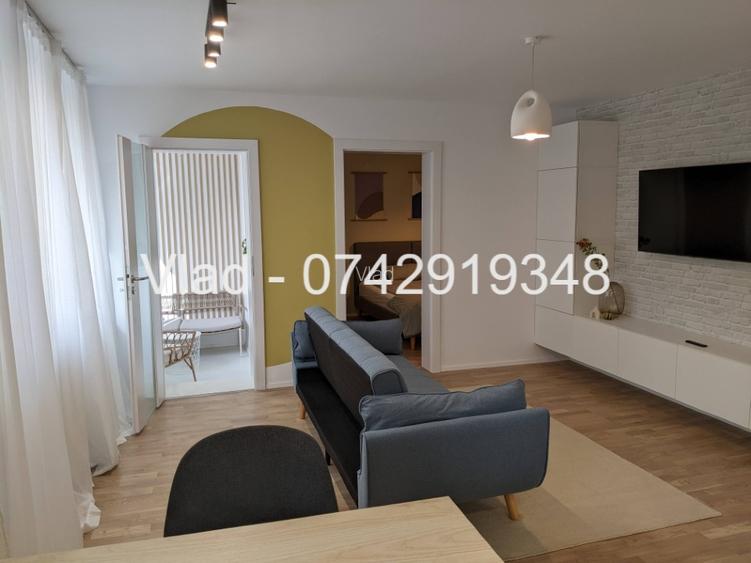 Direct Proprietar - 2 camere, renovat, utilat, metrou Titan, parc  - 5