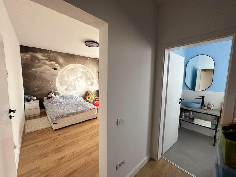 Complex case individuale cuplate in duplex langa padure