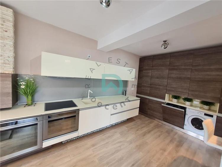 Apartament 3 camere Dealul Cetatii, Brasov