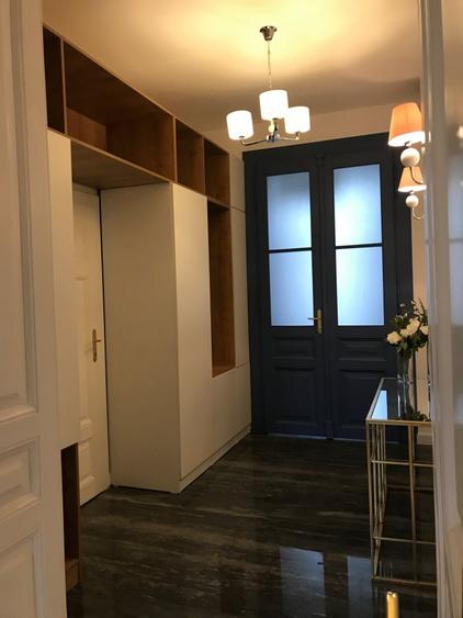 STUDIO DE INCHIRIAT IN CLADIRE ISTORICA