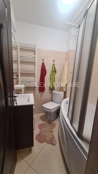 Apartament 3 camere decomandate, loc de parcare inclus.