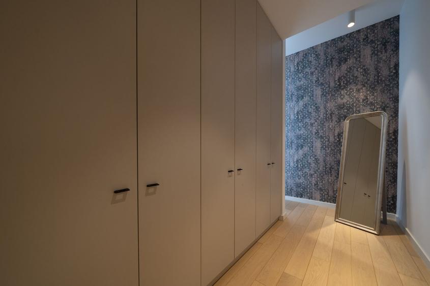 One Herastrau Park, apartament de 4 camere cu vedere lac.