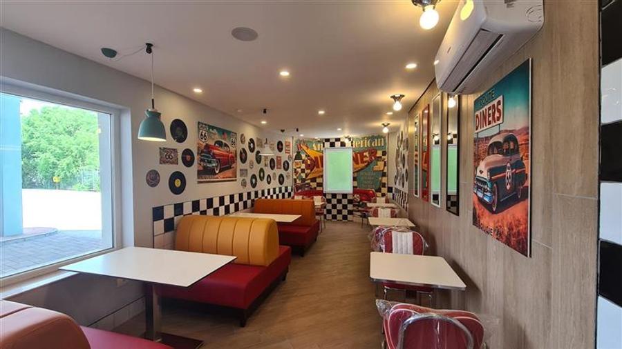 Benzinarie si restaurant de vanzare pe Calea Lugojului