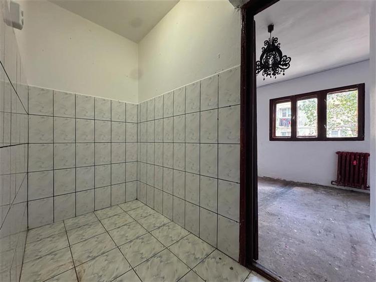 Cameră de cămin de vânzare – Frumoasa | Etaj 3/4 | 16 mp