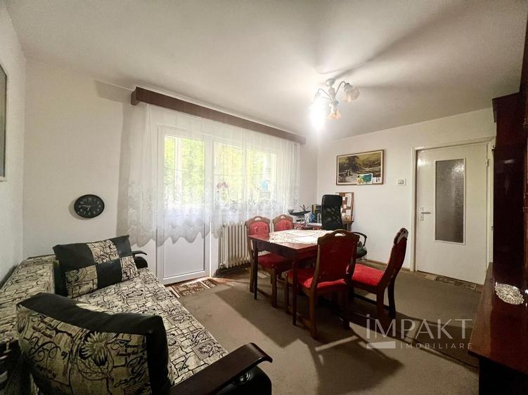 Apartament cu 3 camere, etaj intermediar in Gheorgheni