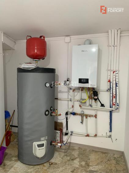 Casa individuala cu 16 camere de inchiriat, zona Sag - 21