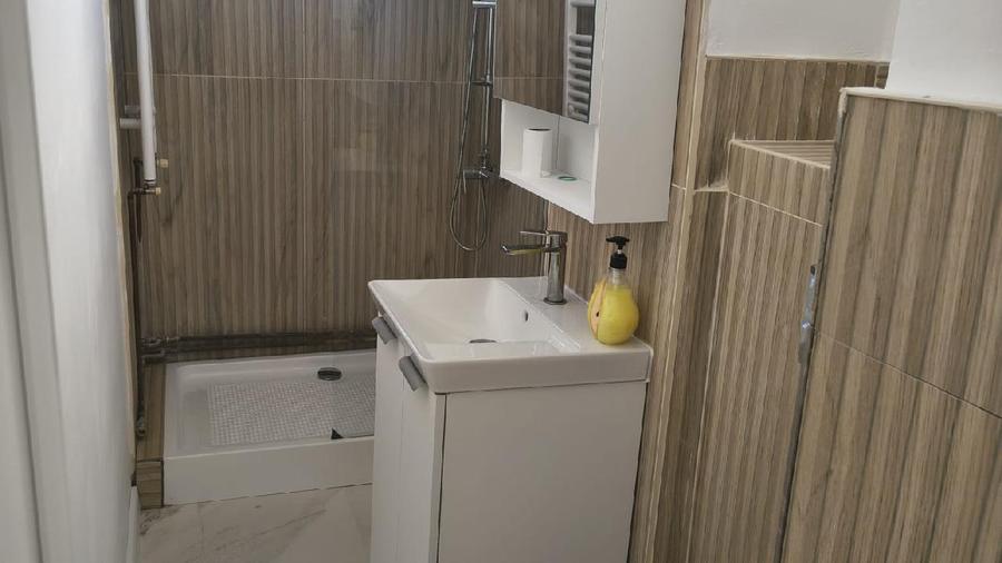 BAIA MARE - str. Rapsodiei, Apartament 2 camere - 42 mp - etaj 4