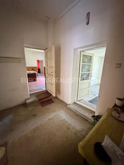 Casa 4 camere - Valu lui Traian - 190.000 euro negociabil (Cod E11+E12) - 8