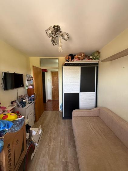 Brancoveanu - Oltenitei vanzare apartament 3 camere