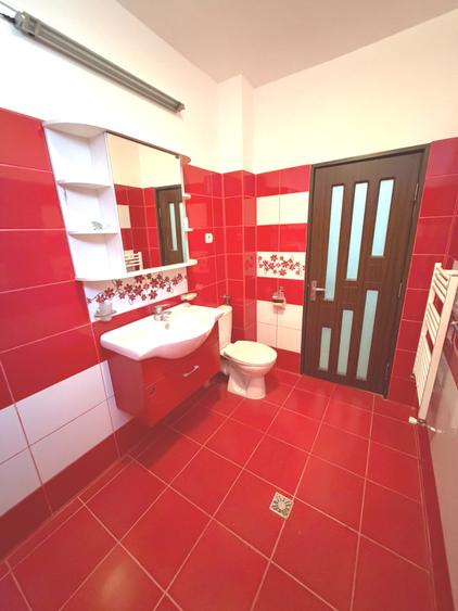 Apartament cu 2 camere, 52 mp, parcare, etajul 1, zona Eroilor