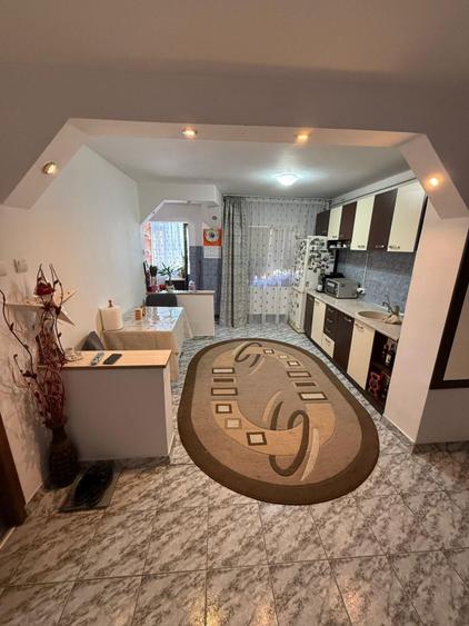 Apartament 3 camere, 77 mp, zona 1 Mai