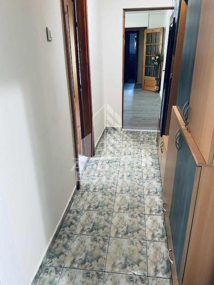 Apartament cu 3 camere  in Complexul Studentesc