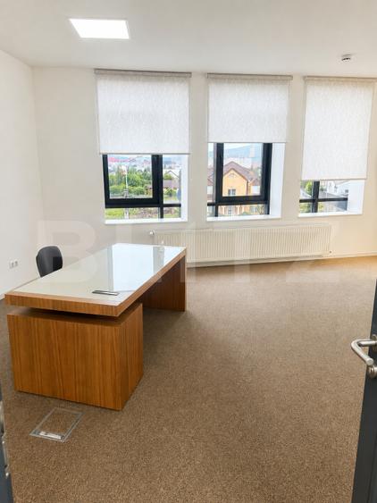 Spatiu comercial de inchiriat, 275 mp, locatie vizibila - Centura Bistritei