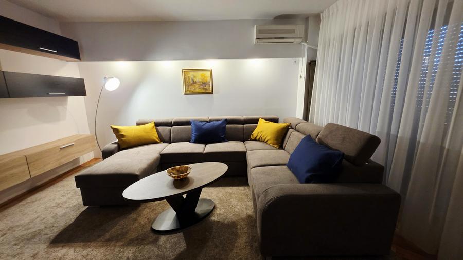 Inchiriere 2 camere Bd Libertatii vedere Parc Izvor renovat 2026