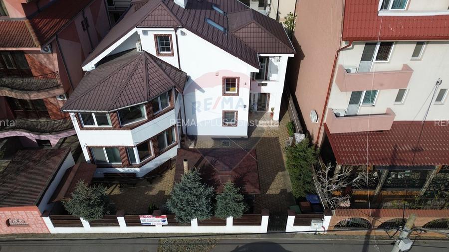 Pensiune de vanzare in Eforie Nord , Marea Neagra 300 mp teren - 2