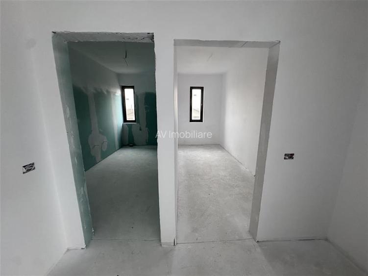 Vila Duplex spatioasa - Teren 500 mp - 7 camere - living spatios - beci - 23