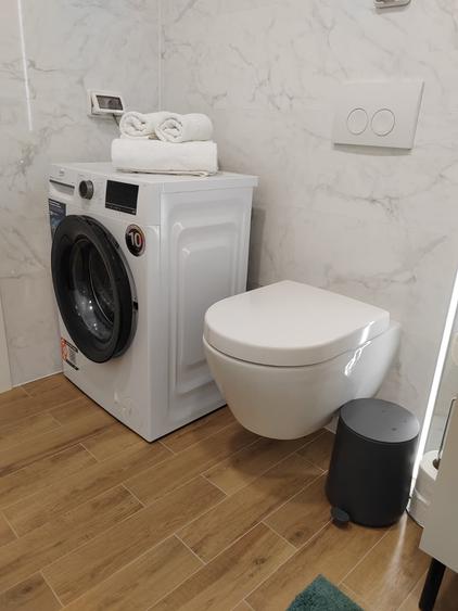 CITY POINT, 2 camere lux, cochet, prima închiriere,55 mp, etaj 8,terasa,deosebit