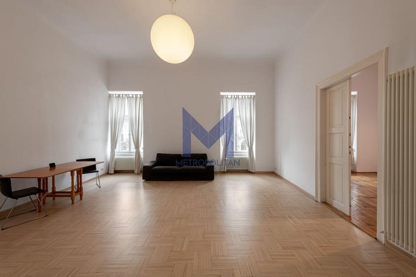 Apartament-galerie la kilometrul zero | 2 camere + mezanin, 2 băi