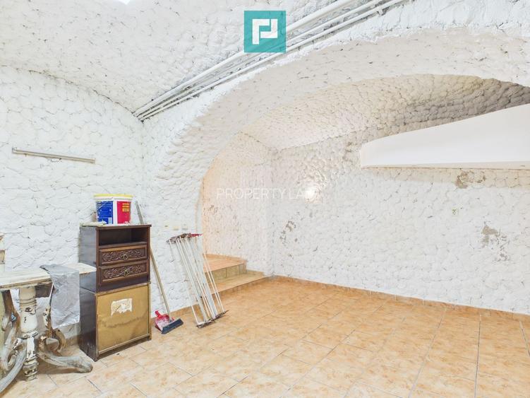 Spațiu comercial  de 29 mp cu vad ultracentral - 2