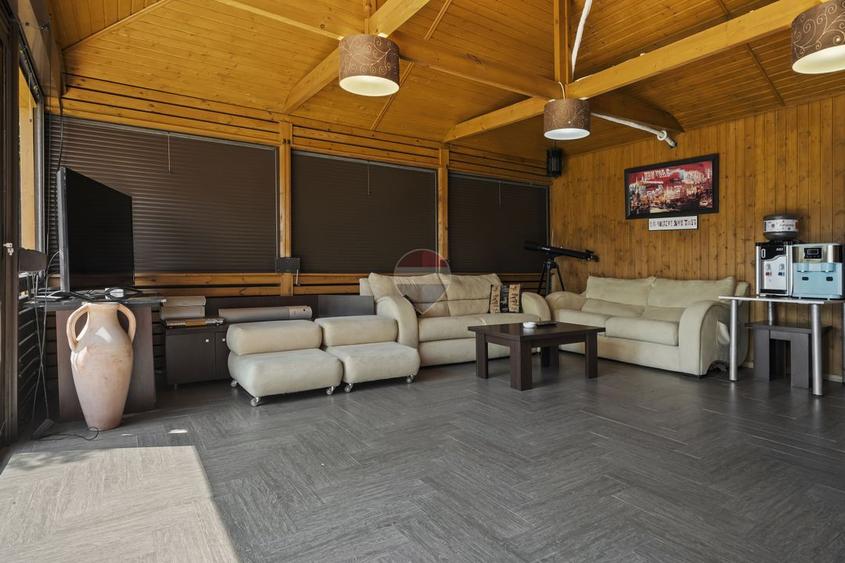 Apartament premium cu 4 camere 141 mp, si curte proprie 210mp