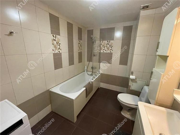 Apartament 4 camere decomandate si balcon in zona Strand din Sibiu