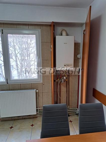 Gh. Lazar - Favorit, 2camere semidecomandat, et 3, centrala gaz, AC - 5