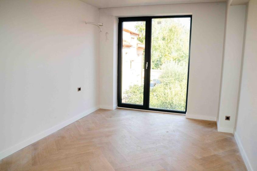 NOU -3 camere 2 bai si terasa. Pipera. Imobil nou - P+4
