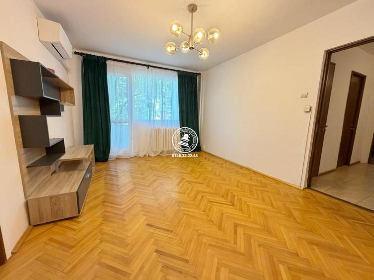 Apartament 3 camere etaj intermediar bloc fara risc - Podu Ros / Cantemir
