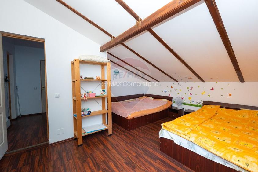 Casă de vânzare cu teren 2.340 mp și pârâu propriu — Bălilești, Argeș - 15
