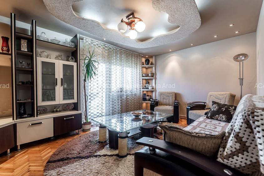 VÂNDUT!  Apartament 3 camere Micalaca 300. Vedere superbă - 3