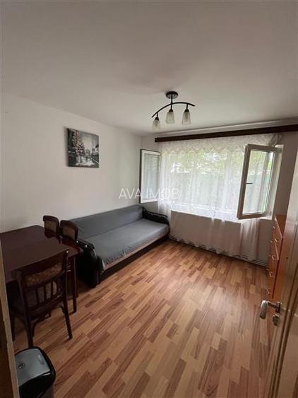 Apartament  2 camere semidecomandat, zona Adriatica - 2