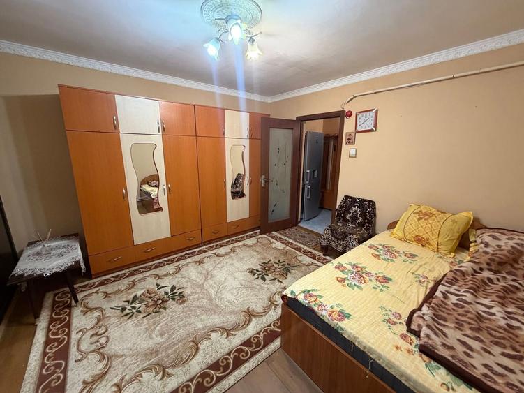 De închiriat garsoniera cartier Hipodrom zona Polivalenta