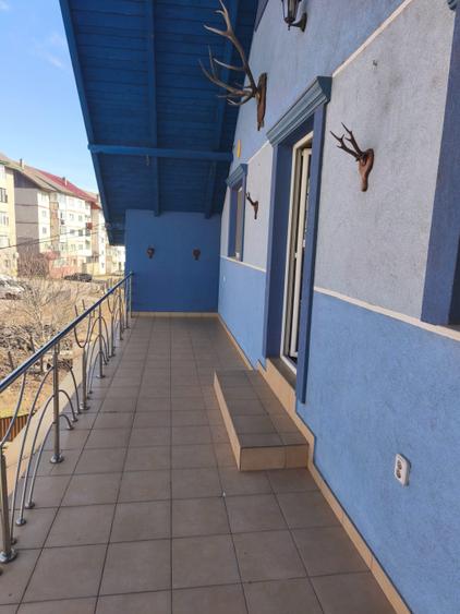 Casa multifunctionala, 420mp, 2300mp teren, Siret