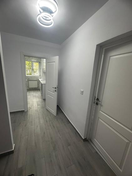 Apartament cu 2 camere DECOMANDAT, etajul 1/10, zona Alexandru cel Bun
