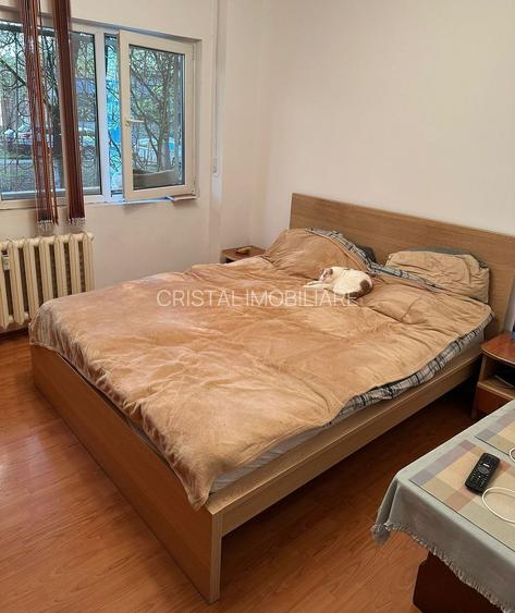 Apartament 3 camere, Decomandat. Bld. Al. Obregia, zona Vatra Dornei.