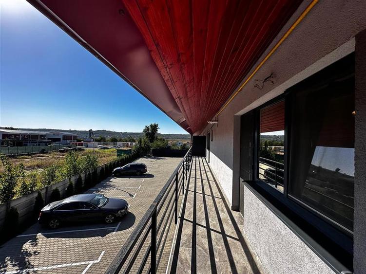 Spatii birouri de la 36mp la 135mp, vad, depozit, sos. Pacurari, zona Mall Moldo