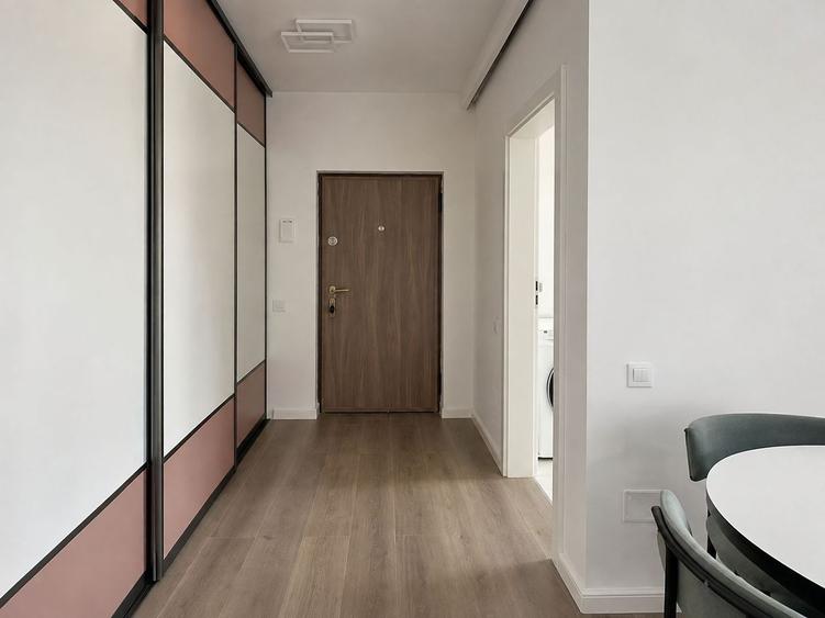 Apartament 2 camere, finisat, parcare, str Avram Iancu Floresti