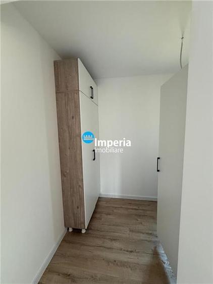 Vila P+E 126 mp, beci, 465 teren, Asfalt, Omenia, Valea Adanca