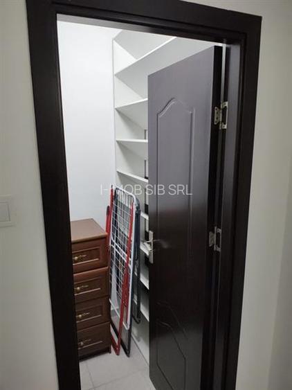 Apartament 4 camere cu balcon si pivnita zona Vasile Aaron - 18