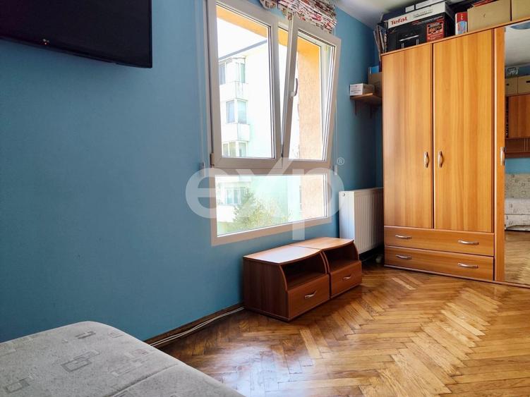 Apartament 3 camere de vanzare | Astra | Etaj 2/4 | Loc de parcare